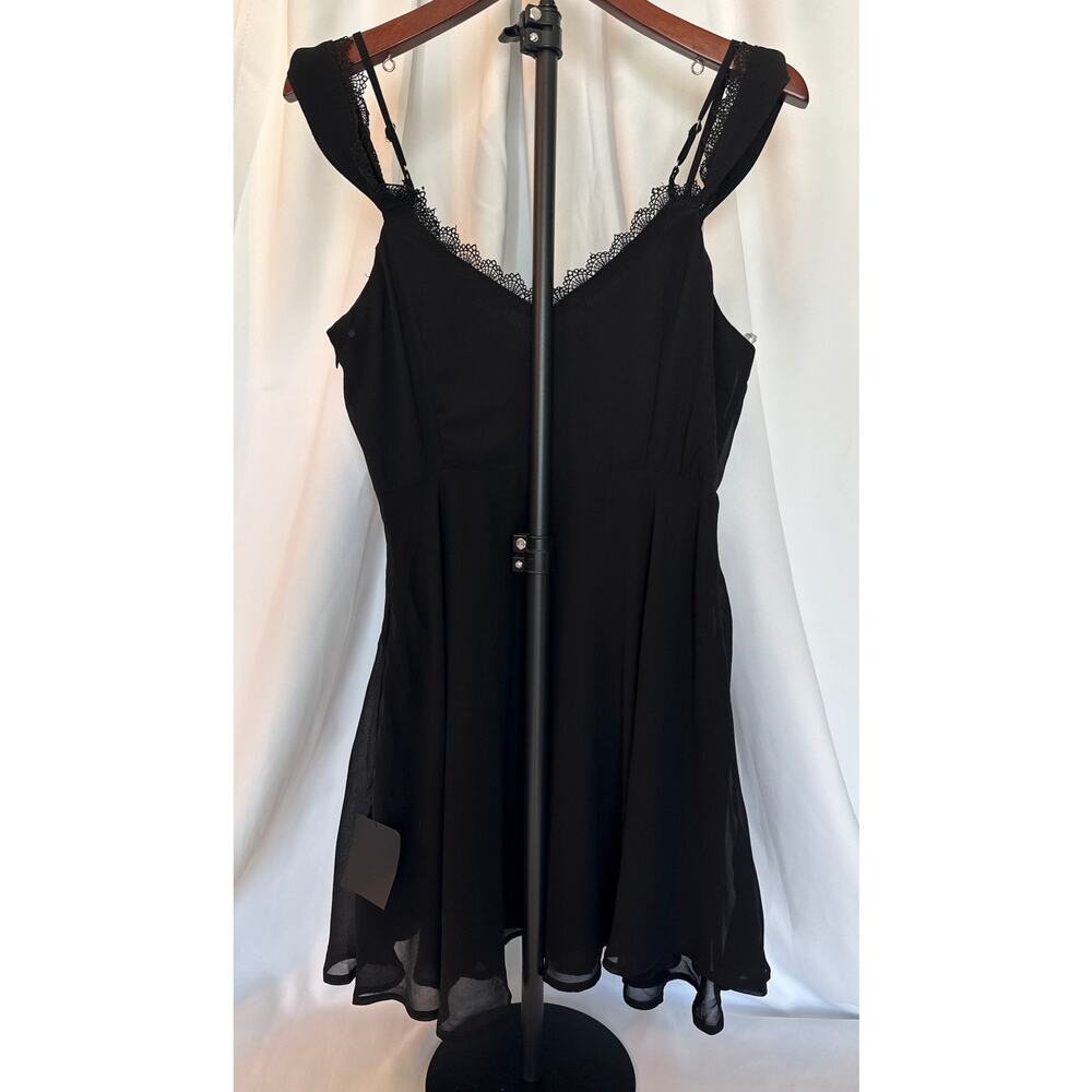 Fit & Flare Little Black Dress Off-Shoulder Lace Details New With Tags Medium - Picture 4 of 9